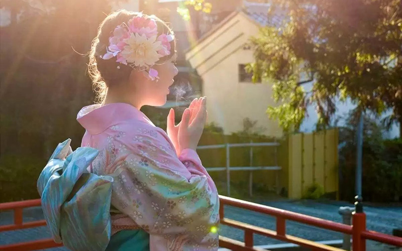 桜柄の着物は通年着ても大丈夫？気になるマナーをご紹介！