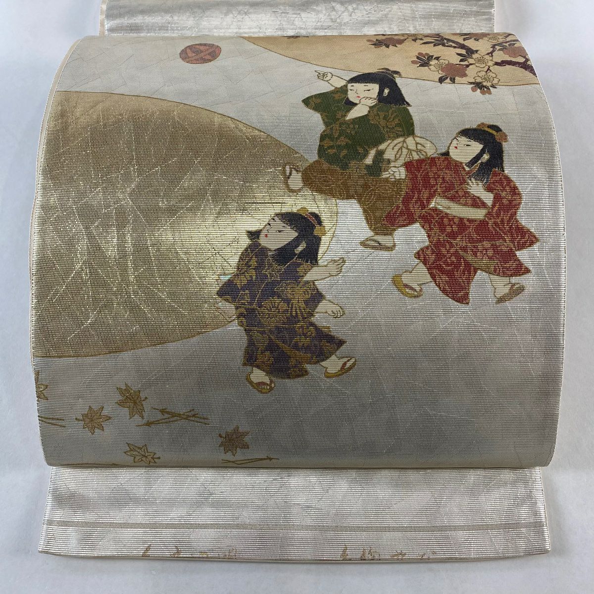 最新情報 袋帯 美品 正絹 お太鼓柄 黒灰 箔 螺鈿 有職文様 華文 名品 着物・浴衣