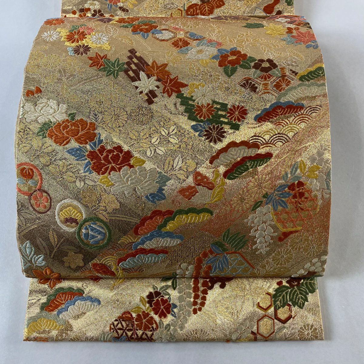 50%OFF 袋帯 秀品 華文 亀甲 箔 金色 六通 正絹 K50｜中古・古着