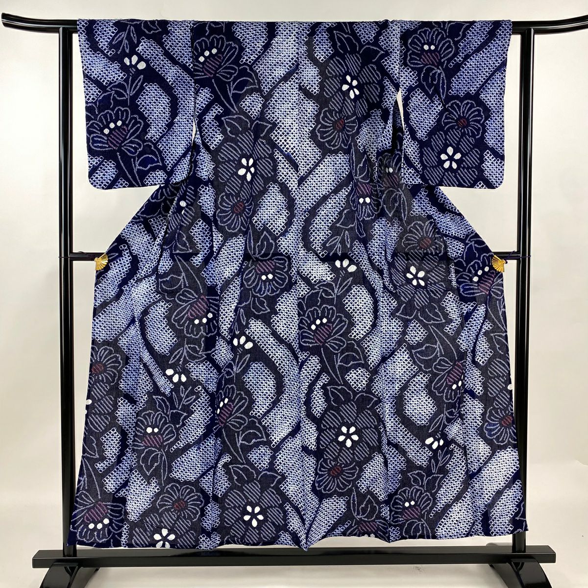 浴衣 身丈161cm 裄丈64.5cm 絞り浴衣 草花 絞り 紺色 綿 美品