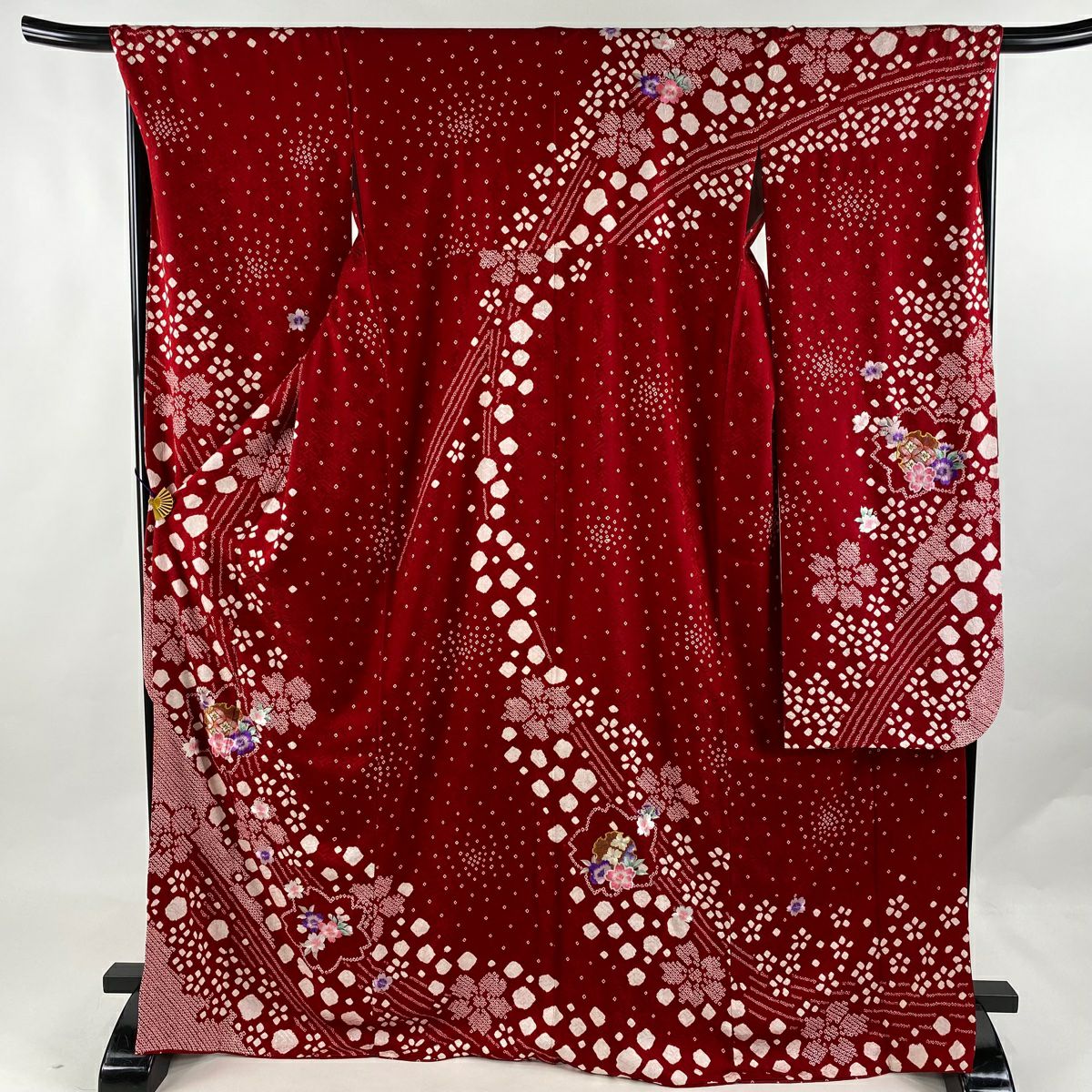 振袖 身丈169.5cm 裄丈68cm L 袷 雪輪 桜 刺繍 絞り 赤 正絹 美品 名品