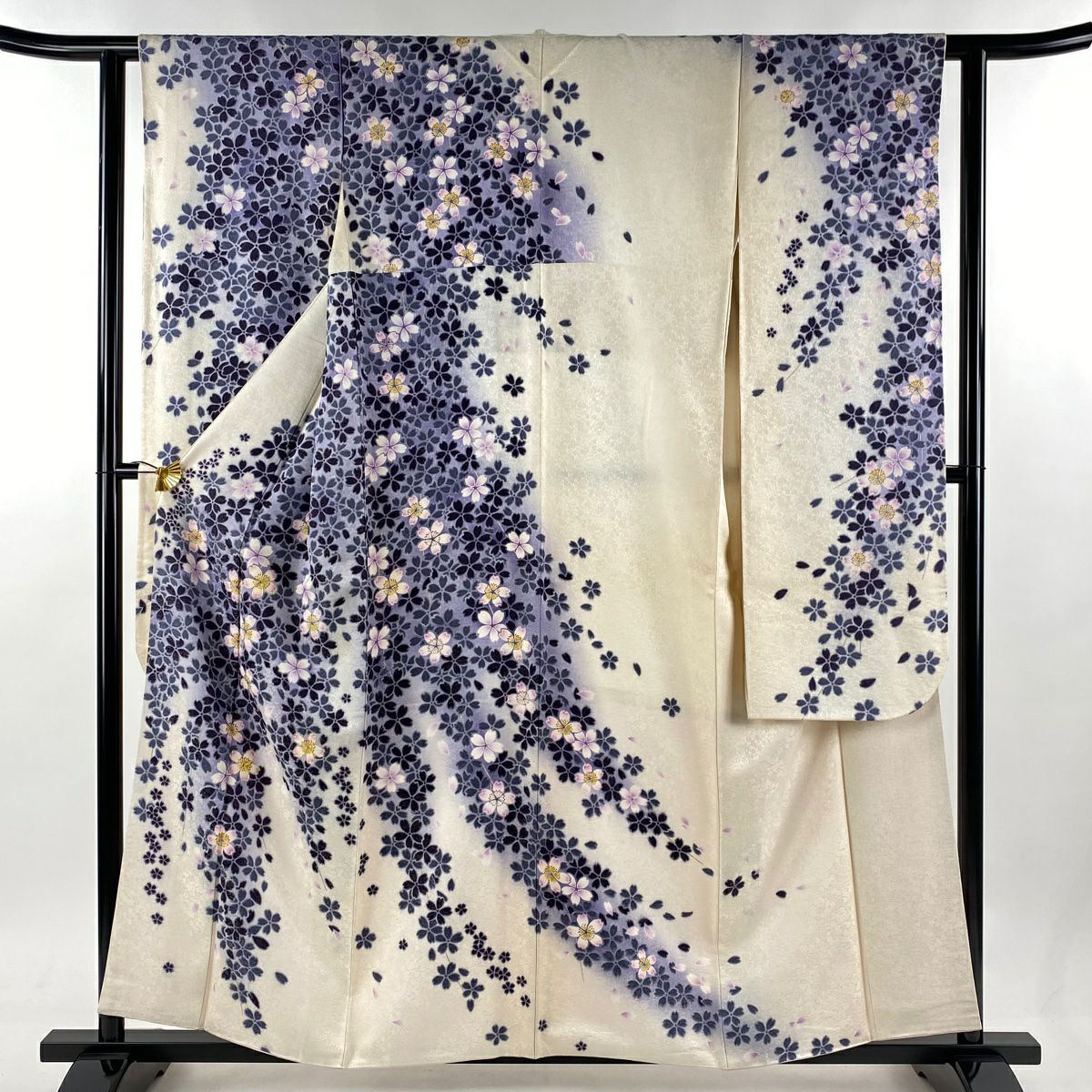 美品 振袖 身丈155 白牡丹と桜柄 20005597-A.jpg