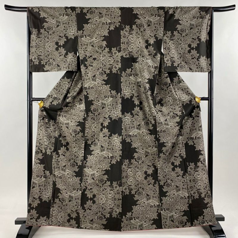 大島紬 身丈164.5cm 裄丈66cm M 袷 純泥染 証紙あり 御所車 草花