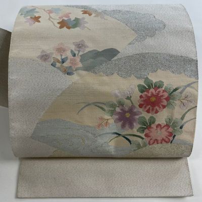 https://buysell.itembox.design/product/047/000002504789/000002504789-01-m.jpg