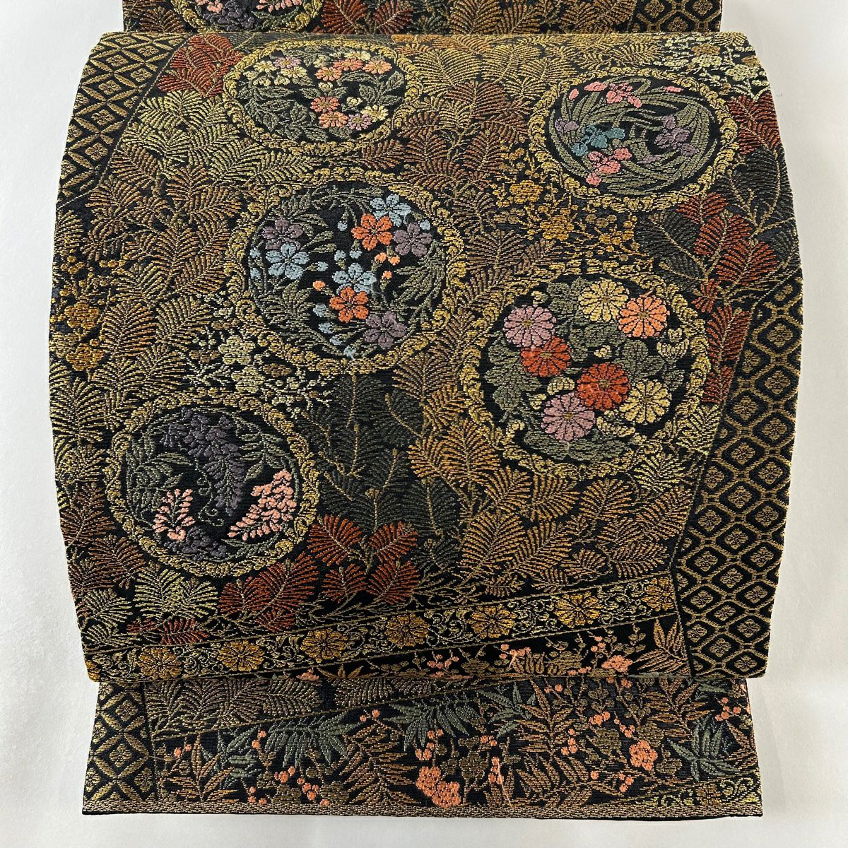 50%OFF 袋帯 逸品 紋屋井関 落款あり 御寮織 華文 七宝 金糸 箔 金色