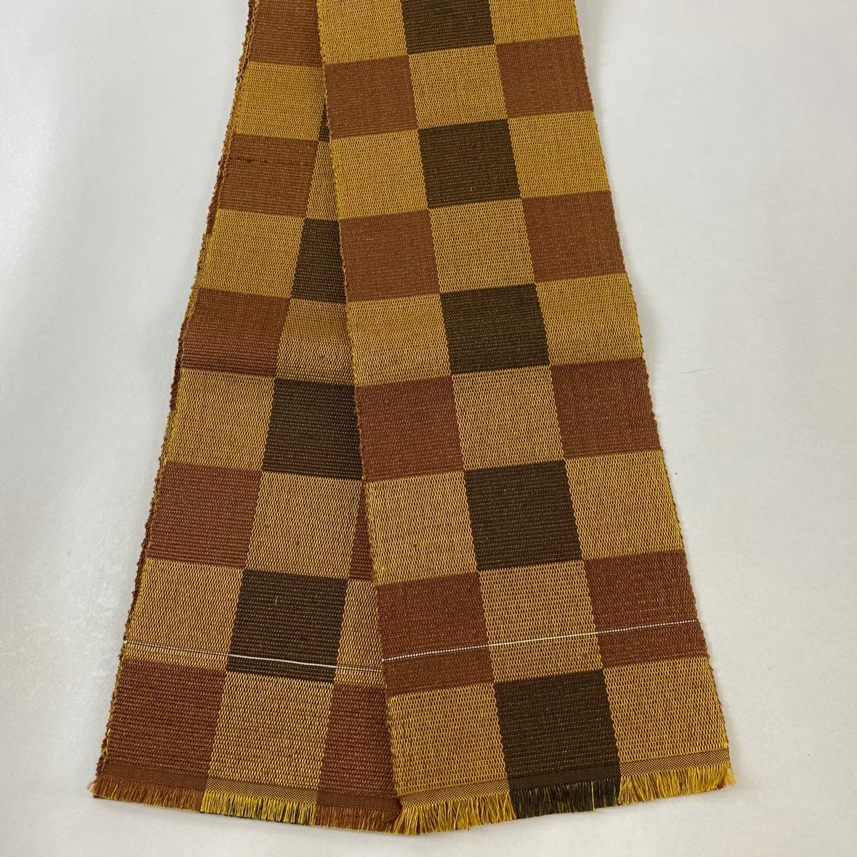 半幅帯 美品 名品 縞 幾何学 山吹茶色 正絹 中古 半幅帯 美品 名品 縞 幾何学模様 山吹茶色 正絹｜中古・古着