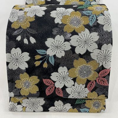 https://buysell.itembox.design/product/060/000002506051/000002506051-01-m.jpg