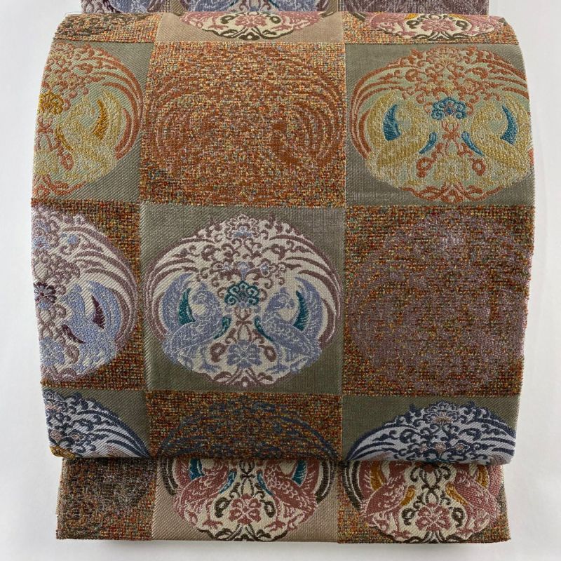 袋帯 美品 逸品 華文 草花 金銀糸 刺繍 金色 お太鼓柄 正絹