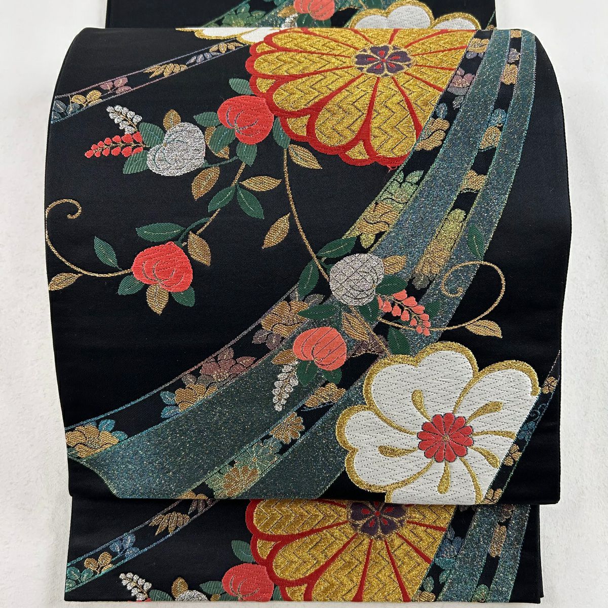 袋帯 美品 秀品 流水 草花 箔 金糸 黒 六通 正絹｜中古・古着