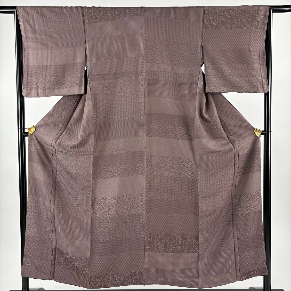 ★専用★小紋 付け下げ 斉藤三才 緋色 三才鳥 金彩加工 身丈153cm 袷 ☆専用☆小紋 付け下げ 斉藤三才 緋色 三才鳥 金彩加工 身丈153cm 袷