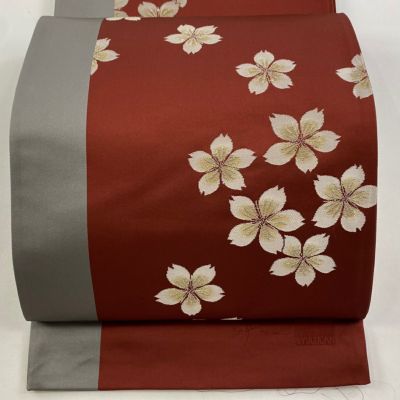 https://buysell.itembox.design/product/093/000002609394/000002609394-01-m.jpg