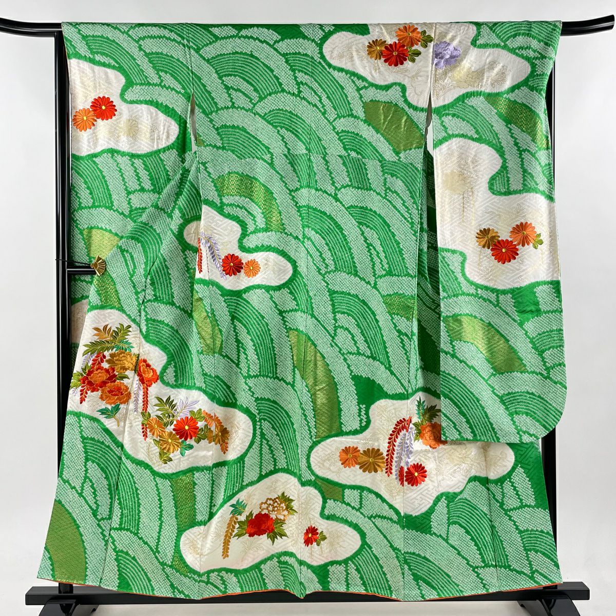 アンティーク 桐の花模様 金彩 刺繍 七宝 しぼり 袷 正絹 振袖 着物 07 楽天市場】【新品】 振袖 着物 正絹 袷 刺繍 金彩加工 赤 椿 桜