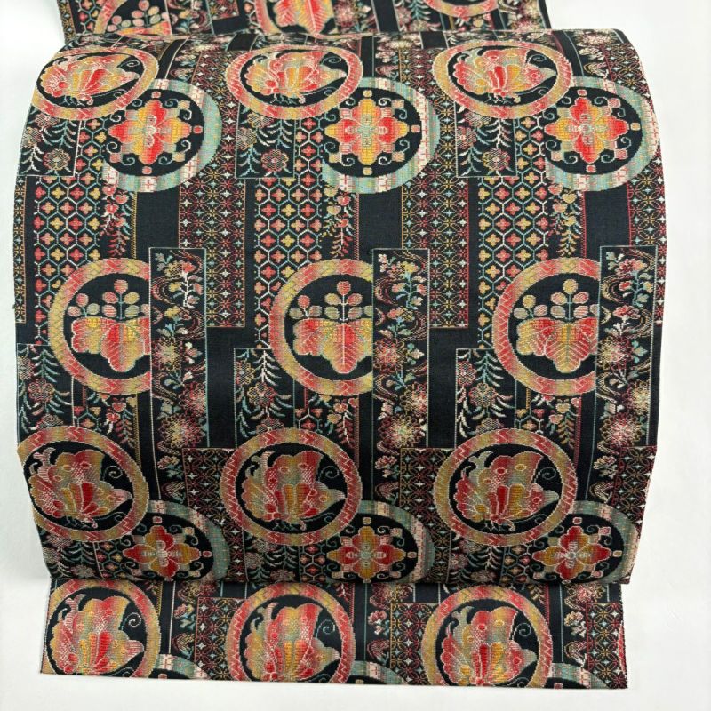 美品】 名古屋帯 秀品 松葉仕立て 八寸名古屋帯 鎌倉文 蝶 箔 黒 正絹