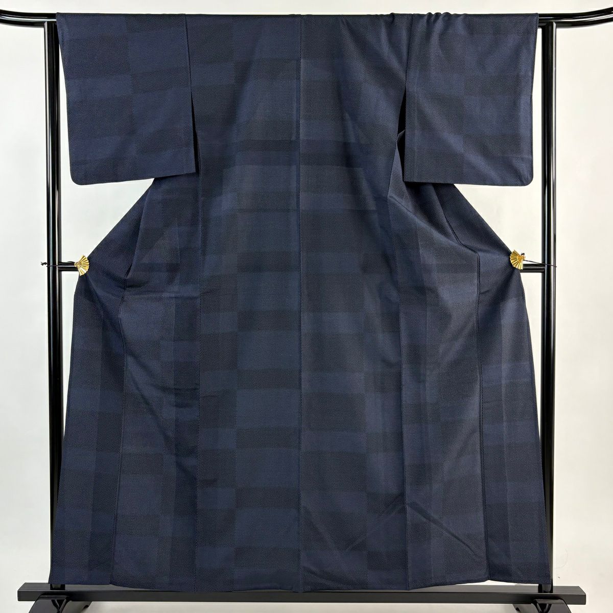 美品】 紬 身丈165cm 裄丈70cm L 単衣 幾何学 ベージュ 正絹 名品