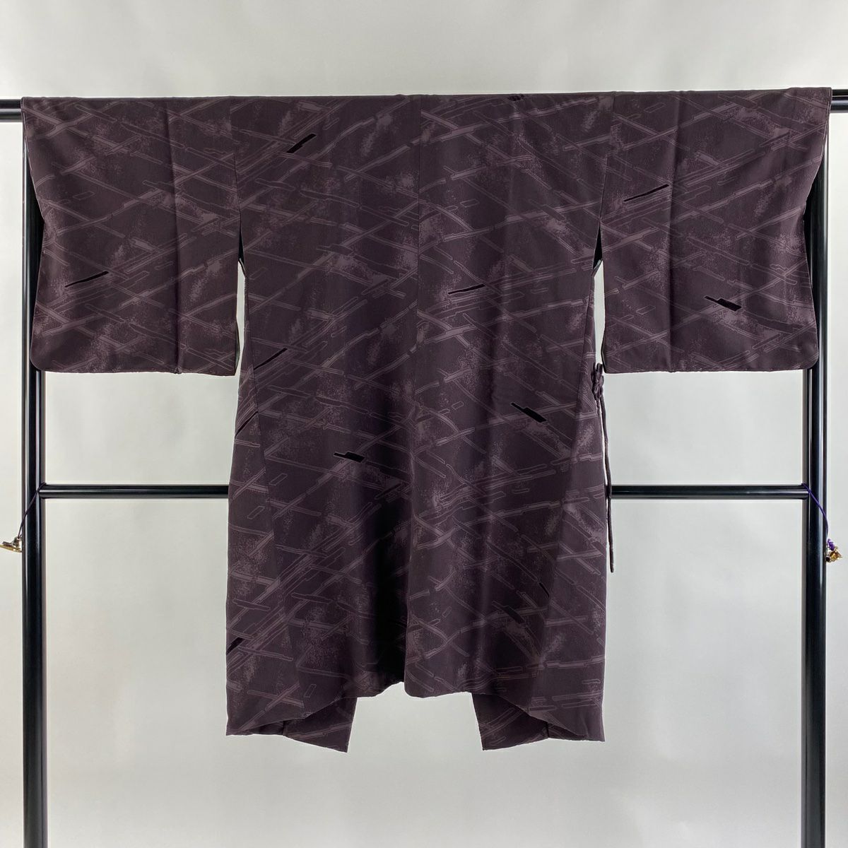 美品】 道中着 身丈90.5cm 裄丈64.5cm M 和装コート 草木染 地紋 濃紫