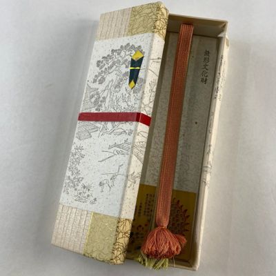 https://buysell.itembox.design/product/124/000002512465/000002512465-01-m.jpg