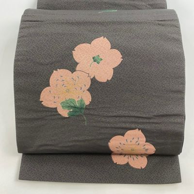 https://buysell.itembox.design/product/127/000002512781/000002512781-01-m.jpg