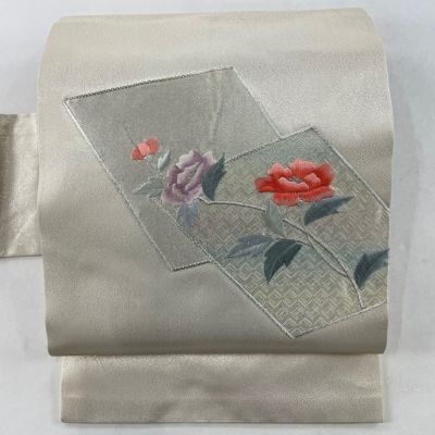 https://buysell.itembox.design/product/133/000002413320/000002413320-01-m.jpg