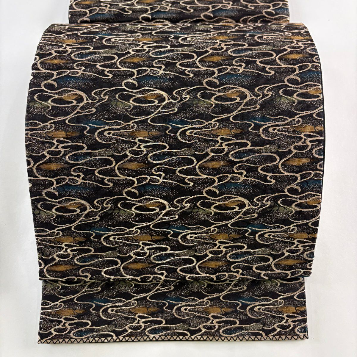 袋帯 美品 名品 鎧威 花唐草 金糸 箔 銀色 六通 正絹｜中古