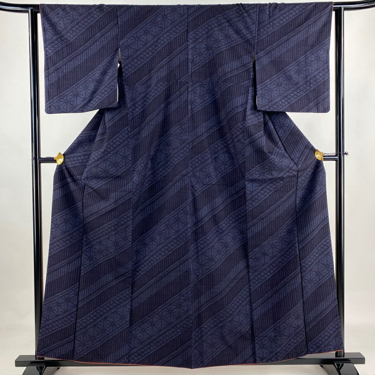 紬 身丈158cm 裄丈61.5cm S 袷 麻の葉 赤紫 正絹 美品 秀品｜中古  