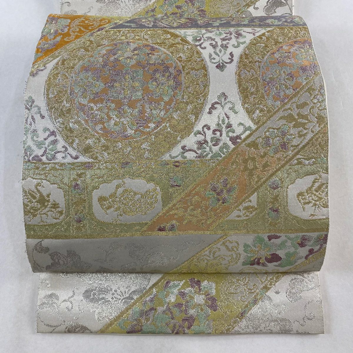 袋帯 美品 逸品 川島織物 落款あり 菱 花菱 金糸 箔 金色 六通