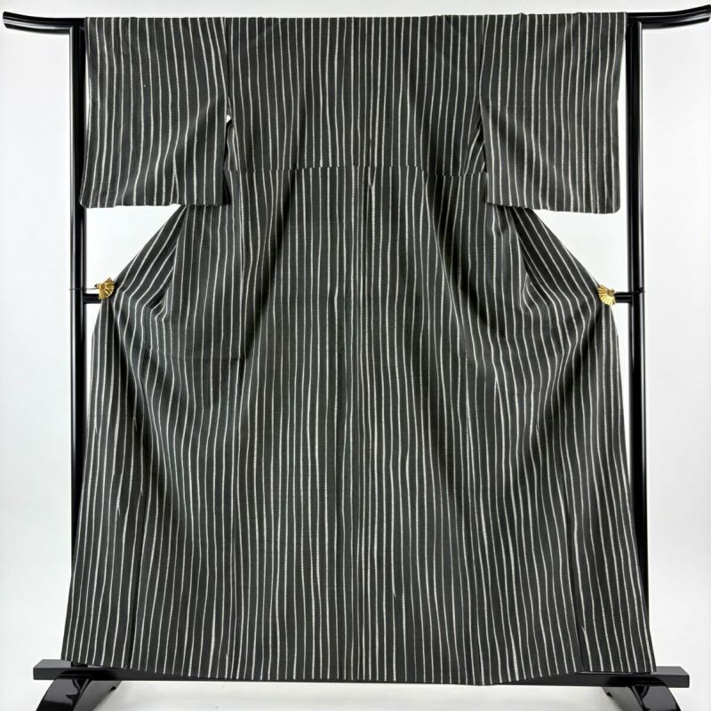 小紋 身丈159.5cm 裄丈63cm S 袷 紬地 縦縞 墨色 正絹 秀品｜中古