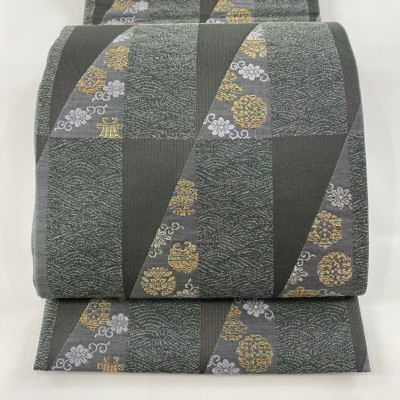 https://buysell.itembox.design/product/158/000002415890/000002415890-01-m.jpg