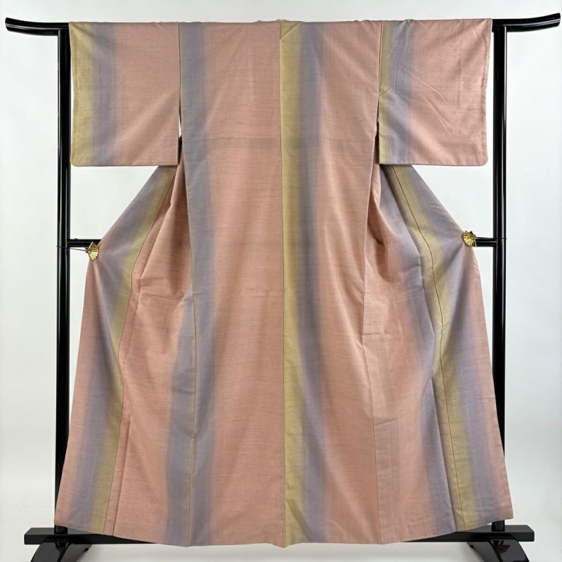 紬 身丈159.5cm 裄丈62.5cm S 袷 縦縞模様 ピンクベージュ 正絹