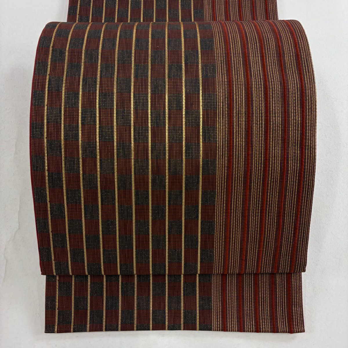 袋帯 美品 秀品 関西仕立て 蝶 松 箔 赤茶 六通 正絹｜中古