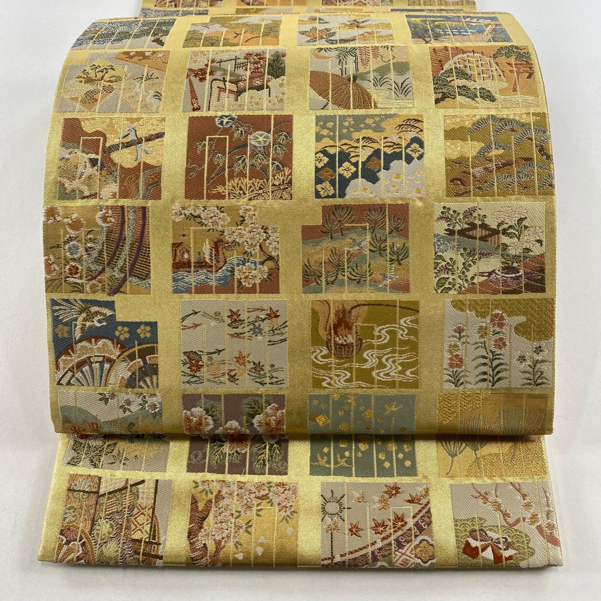 袋帯 中古品 鱗 花 金糸 箔 ベージュ 両面 博多織 袋帯 秀品 鱗 花 金糸 箔 ベージュ 六通 正絹 中古 : リユース
