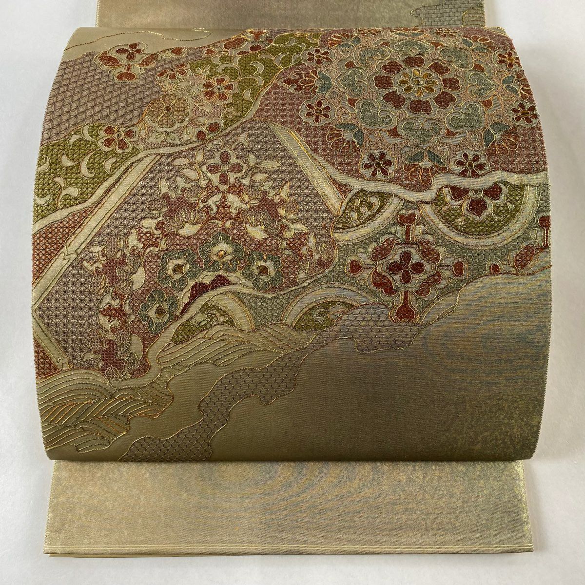 袋帯 秀品 葡萄 草花 刺繍 箔 薄茶色 お太鼓柄 正絹｜中古・古着