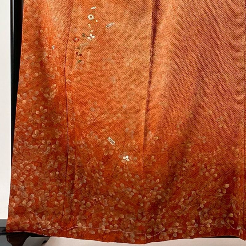 付下げ　袷　正絹　草花刺繍　古典模様　柳染色　身丈151.5裄63 付下げ 袷 正絹 草花刺繍 古典模様 柳染色 身丈151.5裄63 付下げ