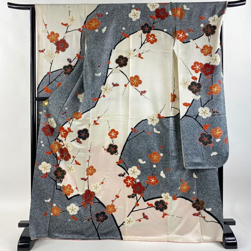 ペンギン　美品正絹振袖　165〜175cm 振袖 身丈170cm 裄丈66cm M 袷 枝梅 金彩 金糸 クリーム 正絹 秀