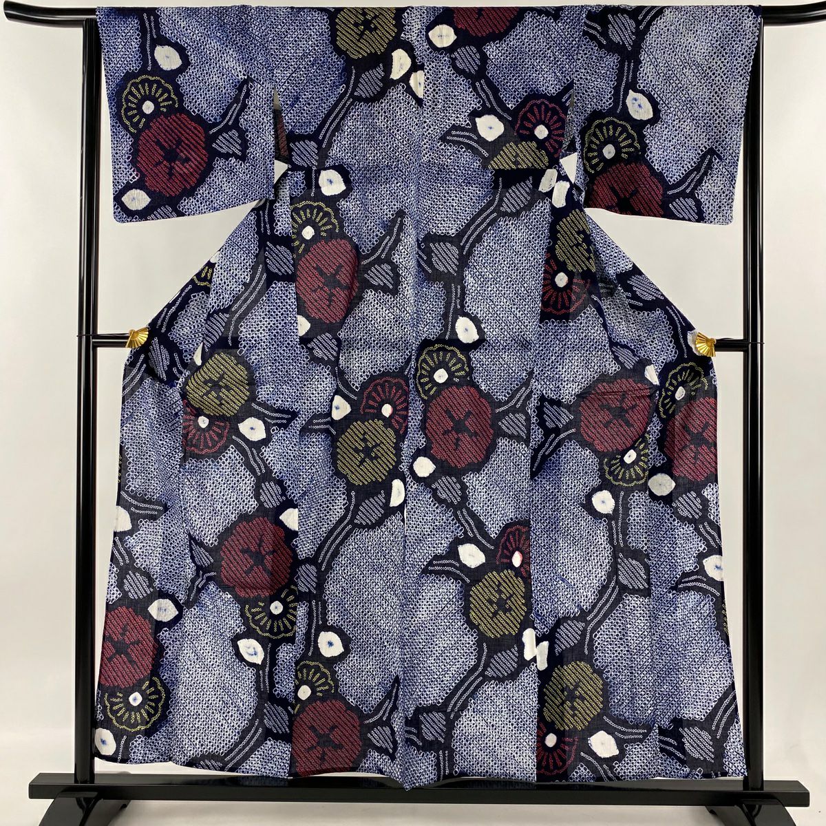 浴衣 身丈159.5cm 裄丈65cm M 絞り浴衣 菖蒲 紺色 綿 名品｜中古・古着  