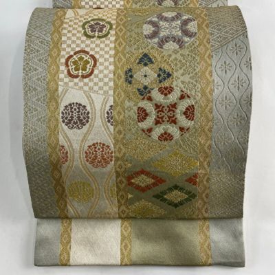 https://buysell.itembox.design/product/203/000002420309/000002420309-01-m.jpg