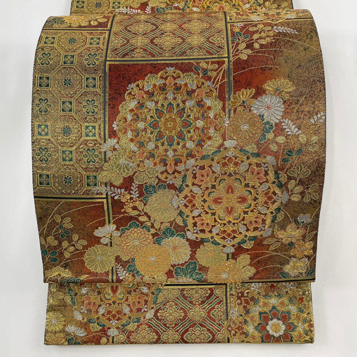 袋帯 秀品 関西仕立て 鎧に蒔絵菊文 金糸 箔 金色 六通 正絹