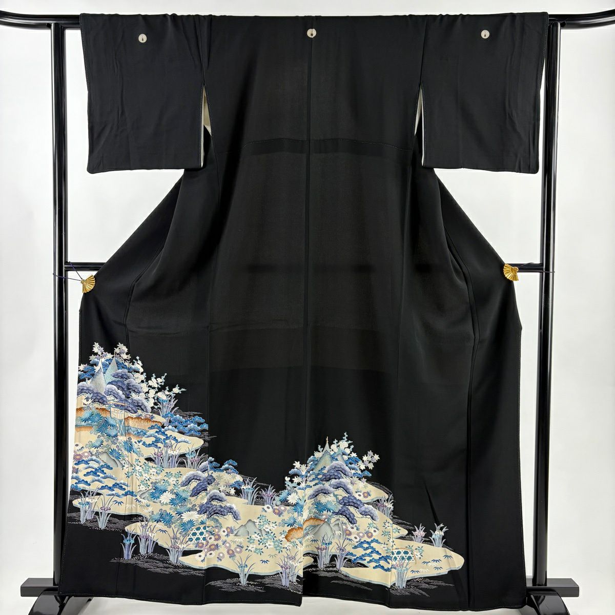 美品】 黒留袖 身丈163.5cm 裄丈65cm M 袷 松 波 刺繍 絞り 黒 正絹 秀