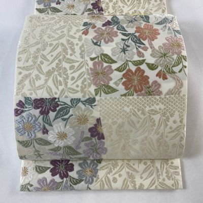https://buysell.itembox.design/product/236/000002523652/000002523652-01-m.jpg