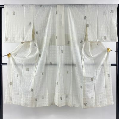 https://buysell.itembox.design/product/237/000002523759/000002523759-01-m.jpg