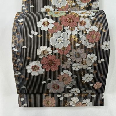 https://buysell.itembox.design/product/245/000002524561/000002524561-01-m.jpg