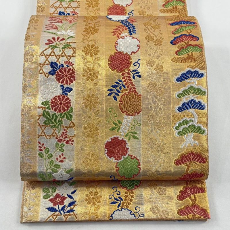 美品】 袋帯 逸品 雪輪 松梅 金糸 ラメ糸 金色 六通 正絹｜中古・古着