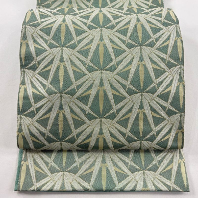 アイボリー 正絹(一部金属糸)六通柄 笹蔓文様 袋帯 訳あり特別価格 美品 アイボリー 正絹(一部金属糸)六通柄 笹蔓文様 袋帯 訳あり特別