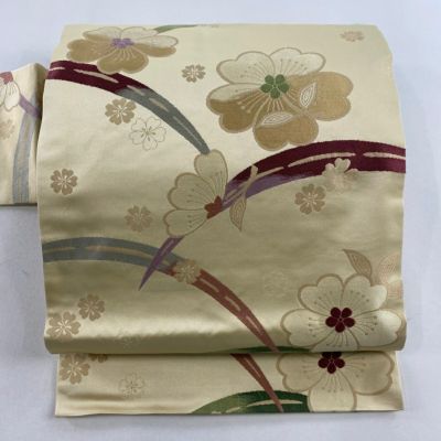 https://buysell.itembox.design/product/246/000002524618/000002524618-01-m.jpg