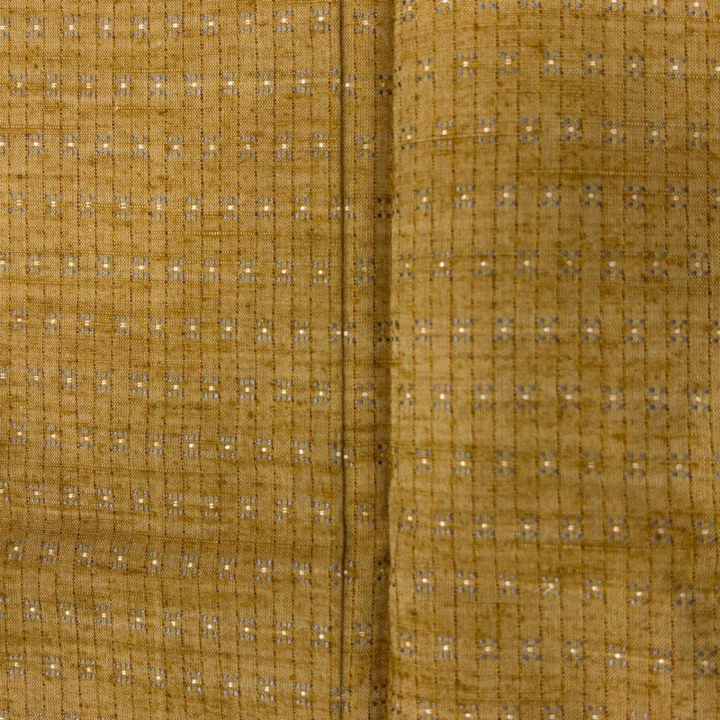 美品】 紬 身丈158cm 裄丈63cm S 単衣 幾何学 縞 山吹茶色 正絹 名品