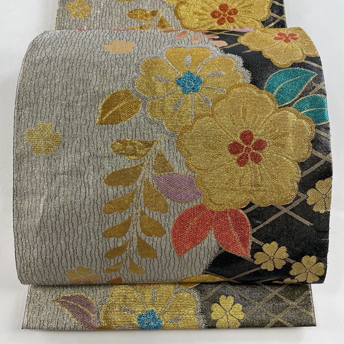 袋帯 秀品 振袖向き 蝶 梅 金糸 箔 金色 六通 正絹｜中古・古着