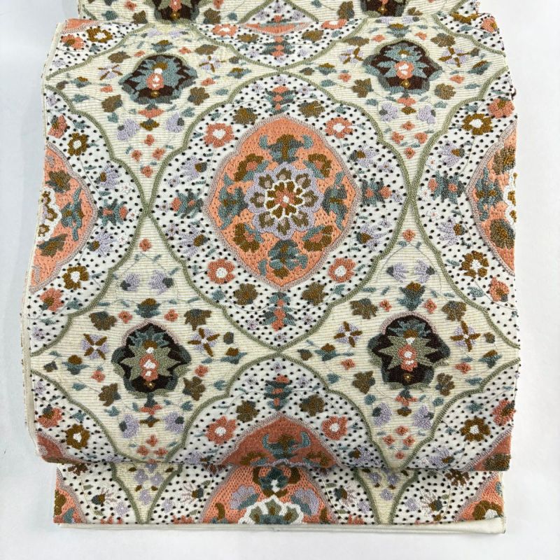 袋帯 逸品 華文 草花 金糸 刺繍 ベージュ 全通 正絹｜中古・古着
