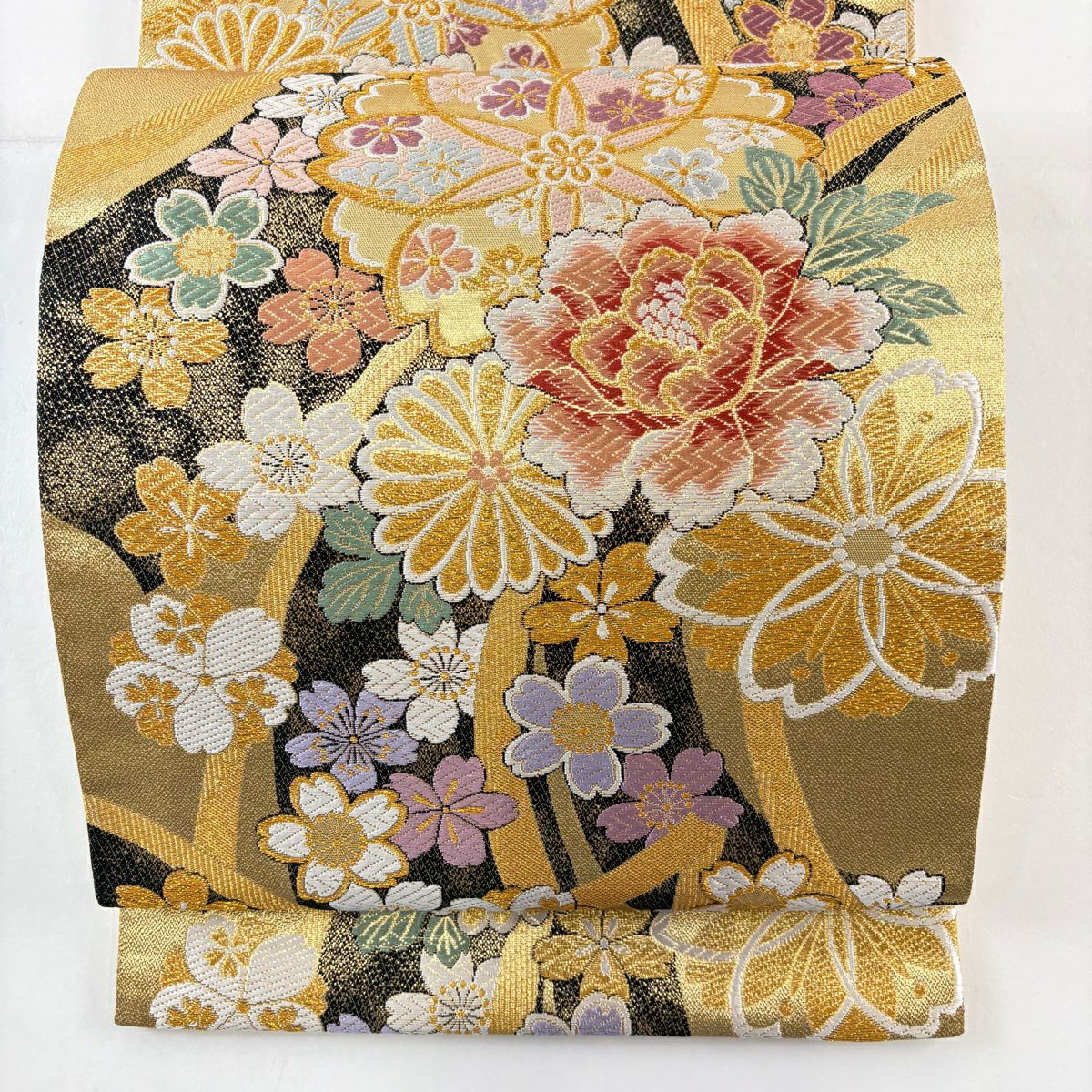 美品】 袋帯 秀品 幾何学模様 金糸 箔 赤 お太鼓柄 正絹｜中古・古着