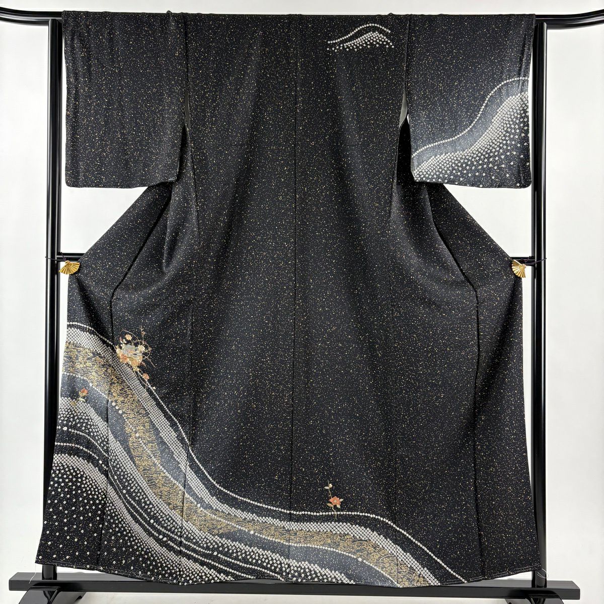 訪問着フルセット 総絞り　金彩　黒地　袷　身丈160cm 裄丈64cm 訪問着フルセット 総絞り 金彩 黒地 袷 身丈160cm 裄丈64cm - メルカリ