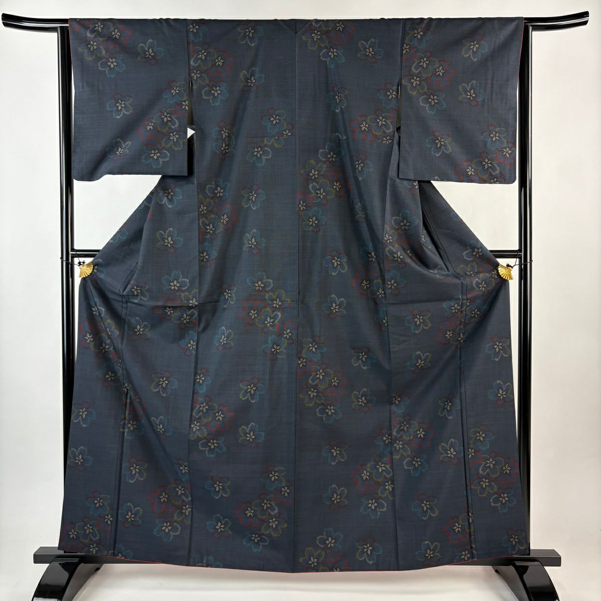 新品　美品　袷　正絹　本場大島紬　証紙　フルセット　身丈157 裄丈63.5 未使用 新品 美品 袷 証紙 本場奄美大島紬 フルセット 4点 - メルカリ