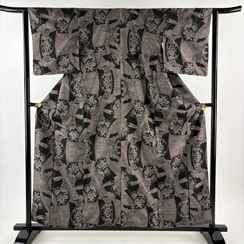 紬 身丈159cm 裄丈62.5cm S 袷 雪輪 草花 墨色 正絹 逸品｜中古・古着